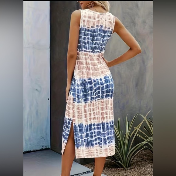 🆕 Tye Dye Color Block Maxi Dress - Picture 3 of 3